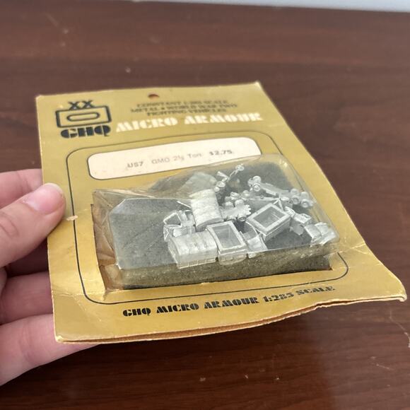 GHQ Micro Armour Metal WW2 Fighting Vehicles US7 GMC 2 1/2 Ton - Picture 5 of 5